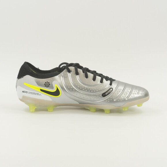 Athletic_Shoes